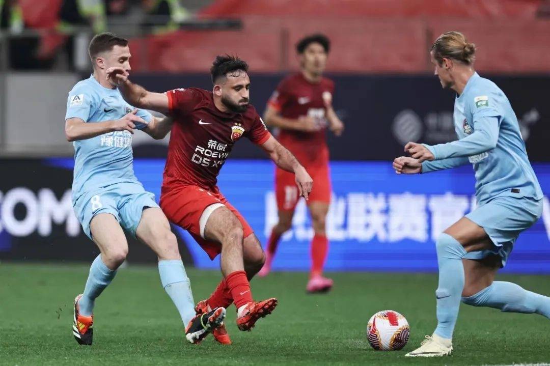 集结日上海海港外线爆发——全明星赛节点到来,管理层满意,高层口径保持一致的简单介绍 集结日上海海港外线爆发——全明星赛节点到来,管理层满意,高层口径保持一致的简单介绍