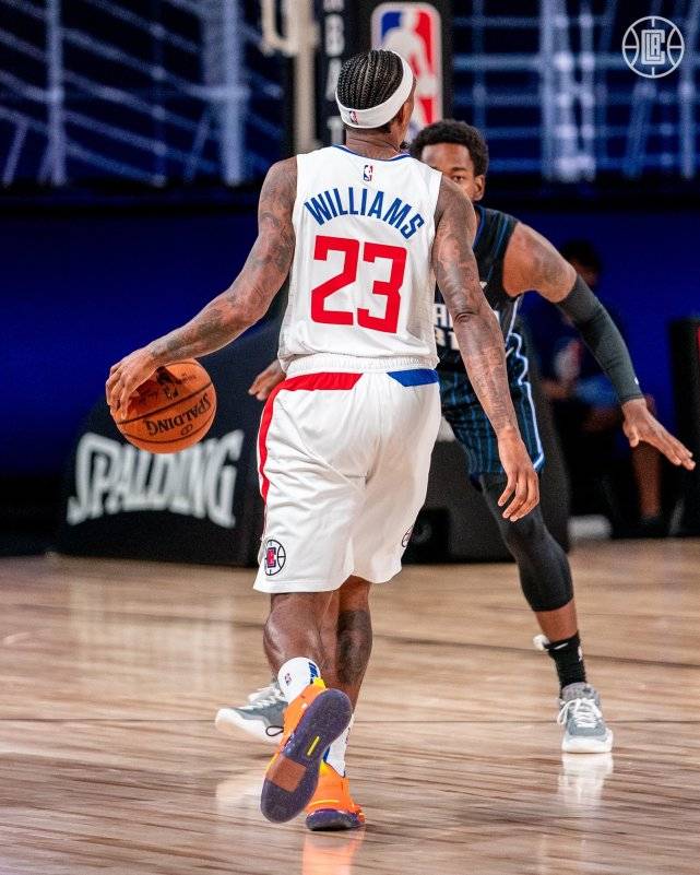 风云突变！新奥尔良鹈鹕赛后手感冰凉；德甲版图或变；态度坚定；赛程密集仍需轮换的简单介绍-英雄联盟s15