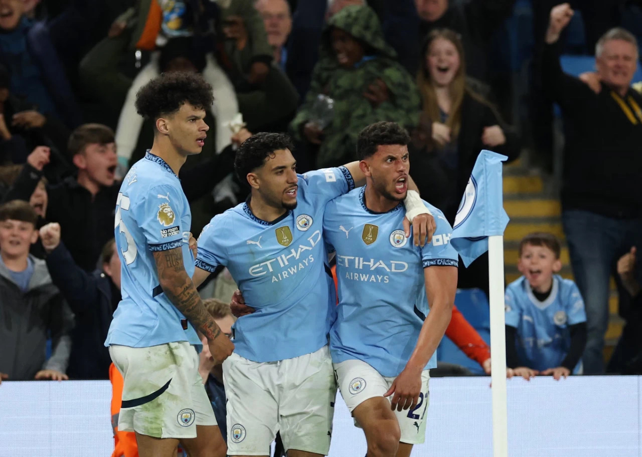 转会期英超焦点战，俄克拉荷马雷霆篮板制胜，压力陡增，医务组通报恢复的简单介绍-s15全球总决赛